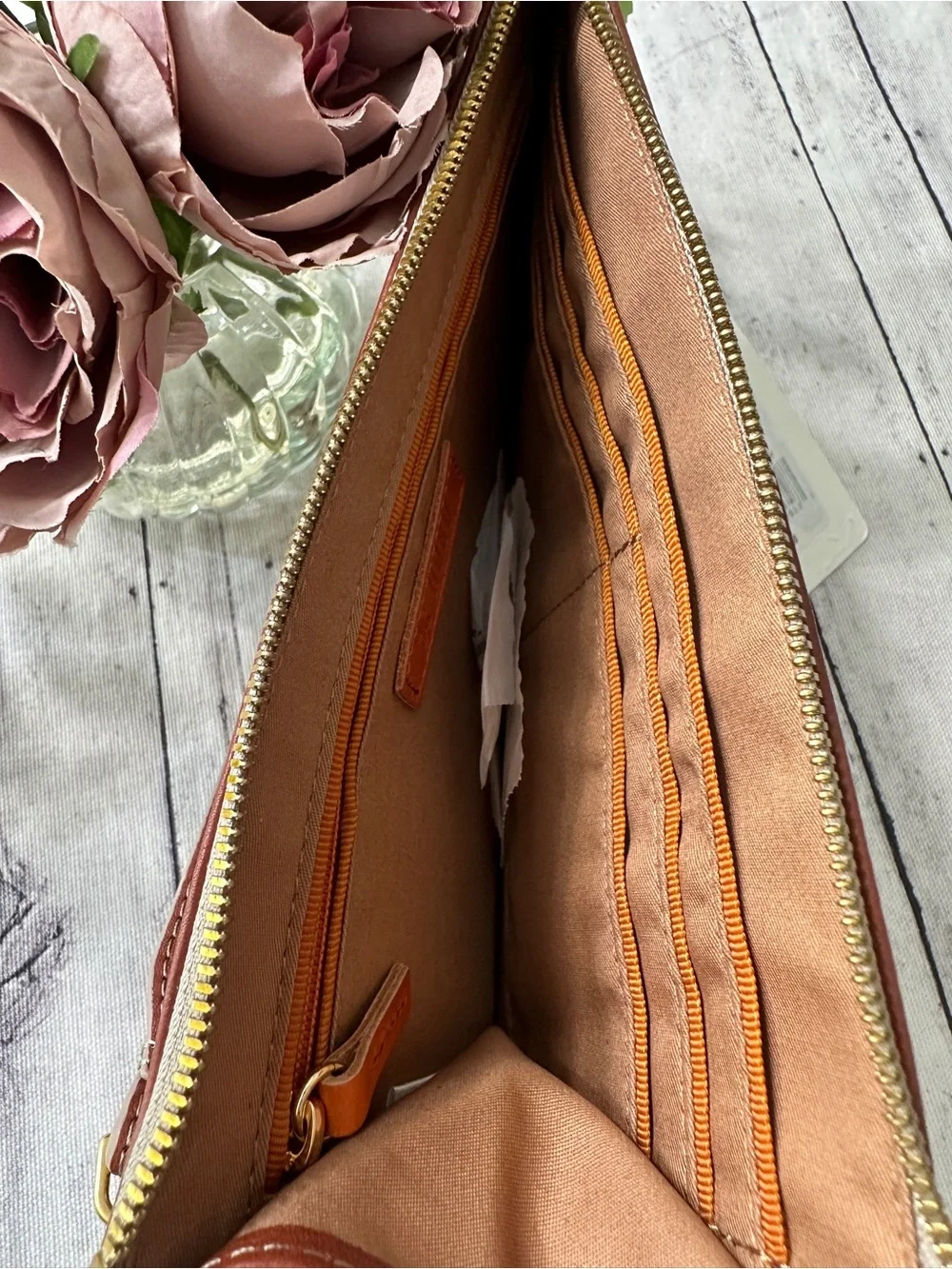 NWT HOBO Hart Wristlet